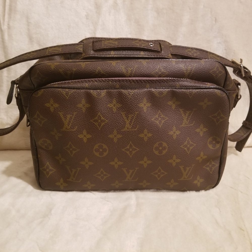Authentic Vintage Louis Vuitton Nile Crossbody bag